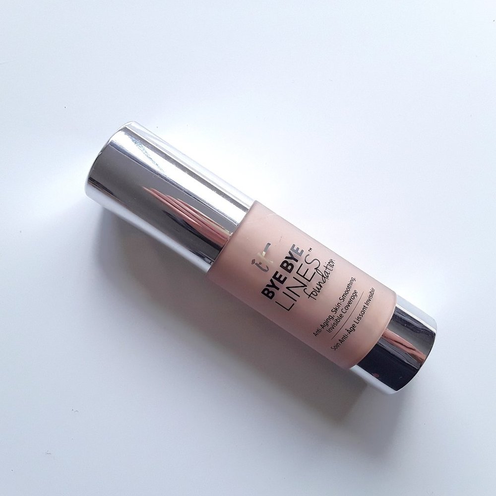 IT Cosmetics Bye Bye Lines Anti-Aging Sheer Foundation - Light 1.0oz